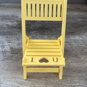 Chair 🪑 phone stand yellow
